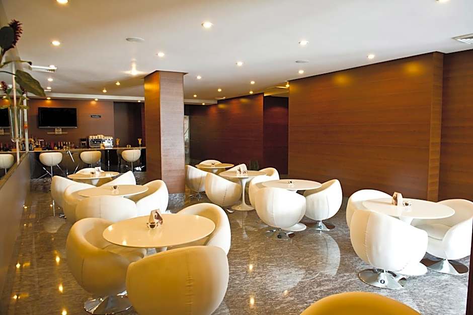Torres de Alba Hotel & Suites