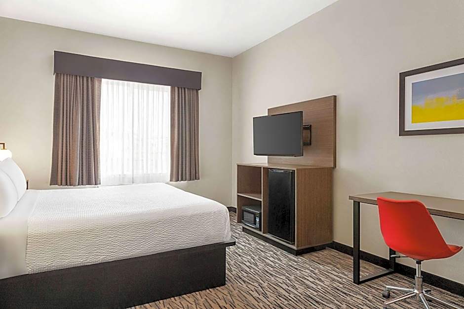 Ramada by Wyndham Marina