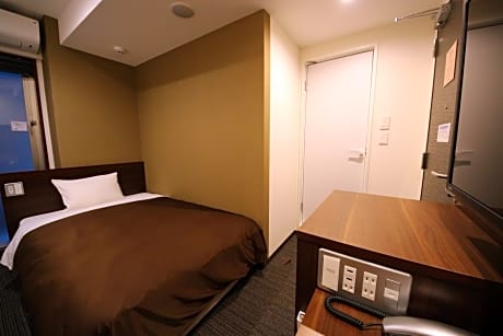 Single Room - Non-Smoking