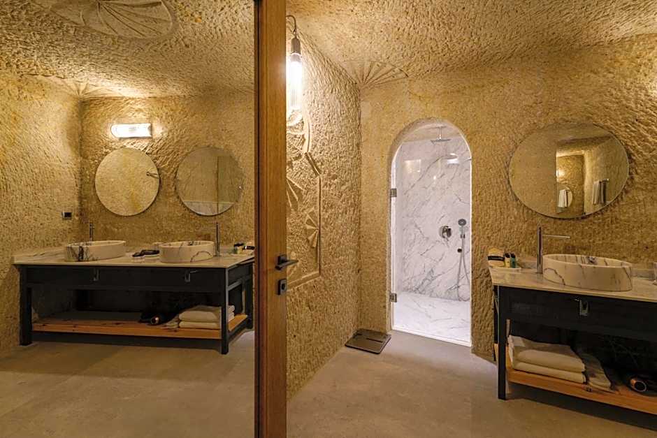 The Niche Cave Hotel