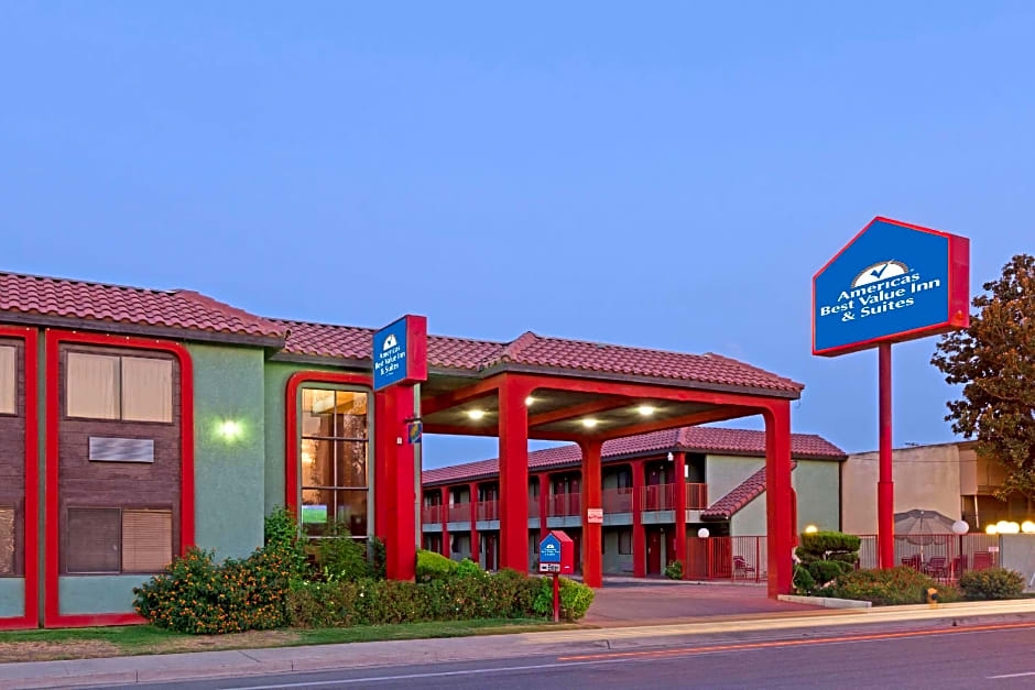 America's Best Value Inn & Suites Bakersfield Central