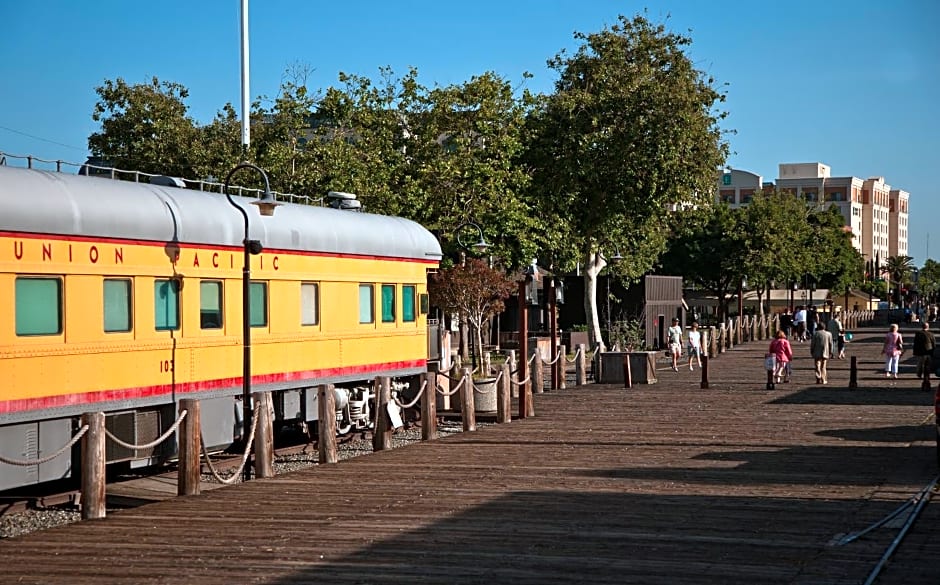 Embassy Suites by Hilton Sacramento Riverfront Promenade