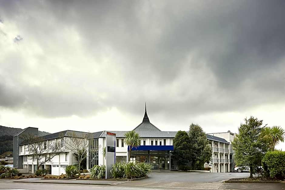 Edit Picton