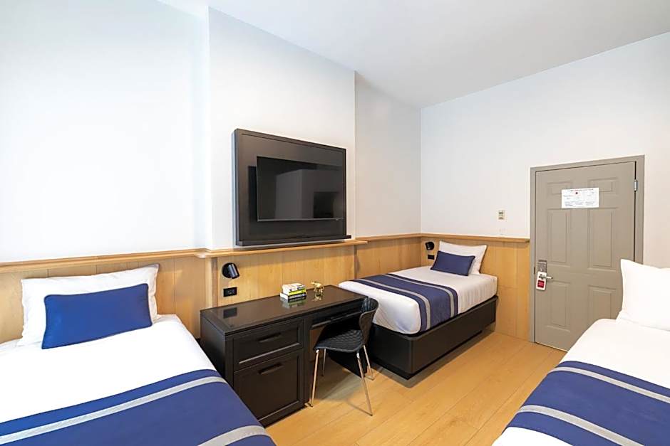 Photo 1 of 3 of Quadruple Room with Shared Bathroom