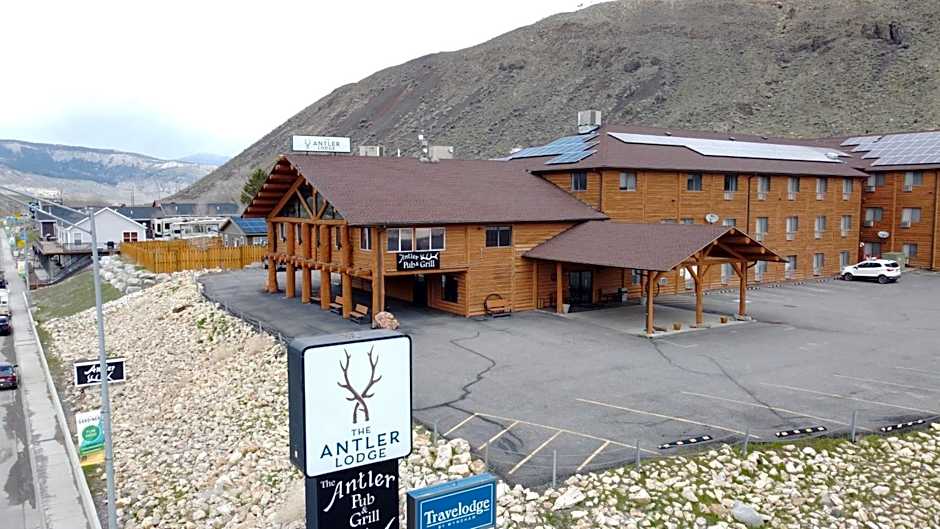 The Antler Lodge - Gardiner