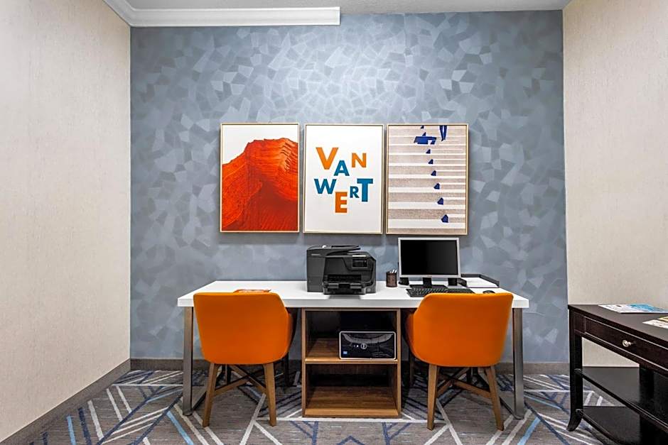 Holiday Inn Express Hotel & Suites Van Wert By IHG