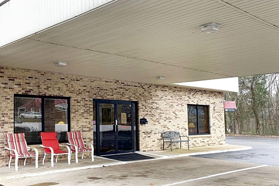 Paris Inn and Suites