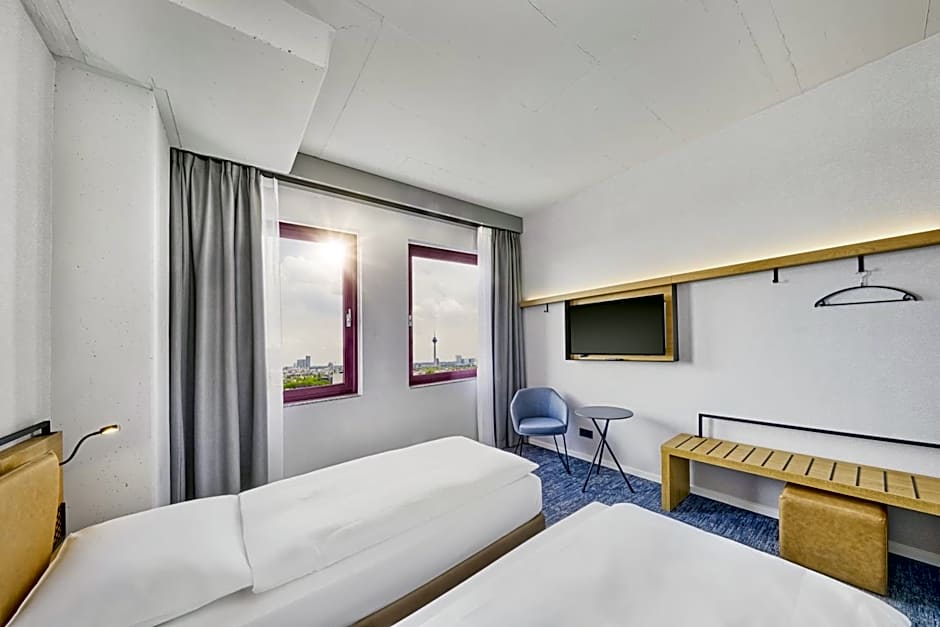 Sunday Hotel Düsseldorf Seestern