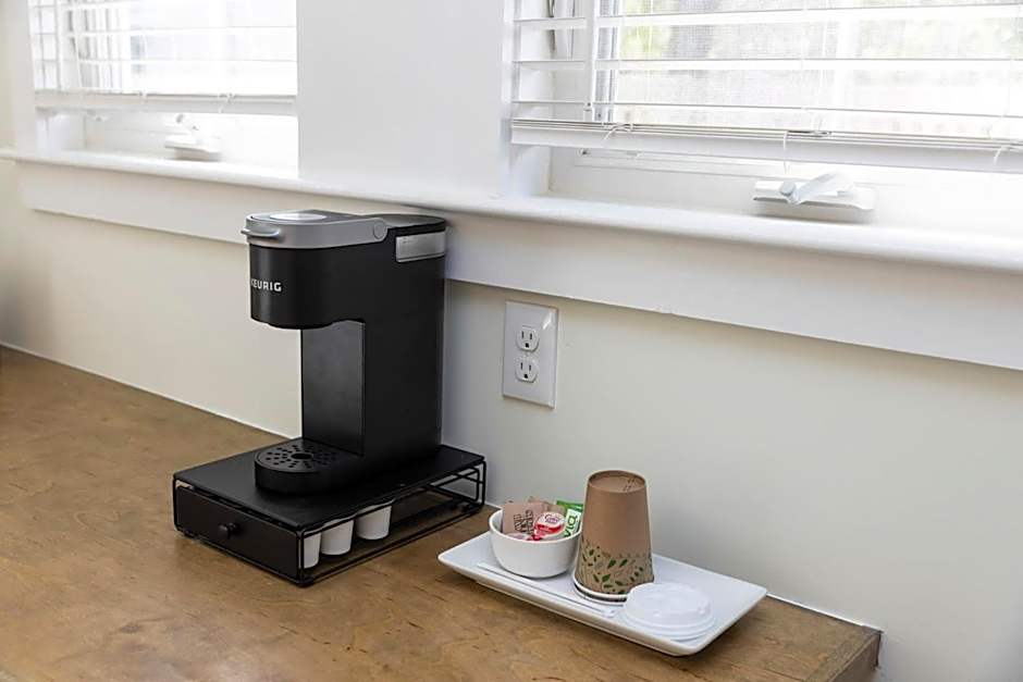 The Waverly 100 Inn at Old Beach