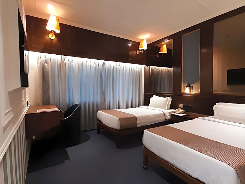 Polo Floatel Kolkata