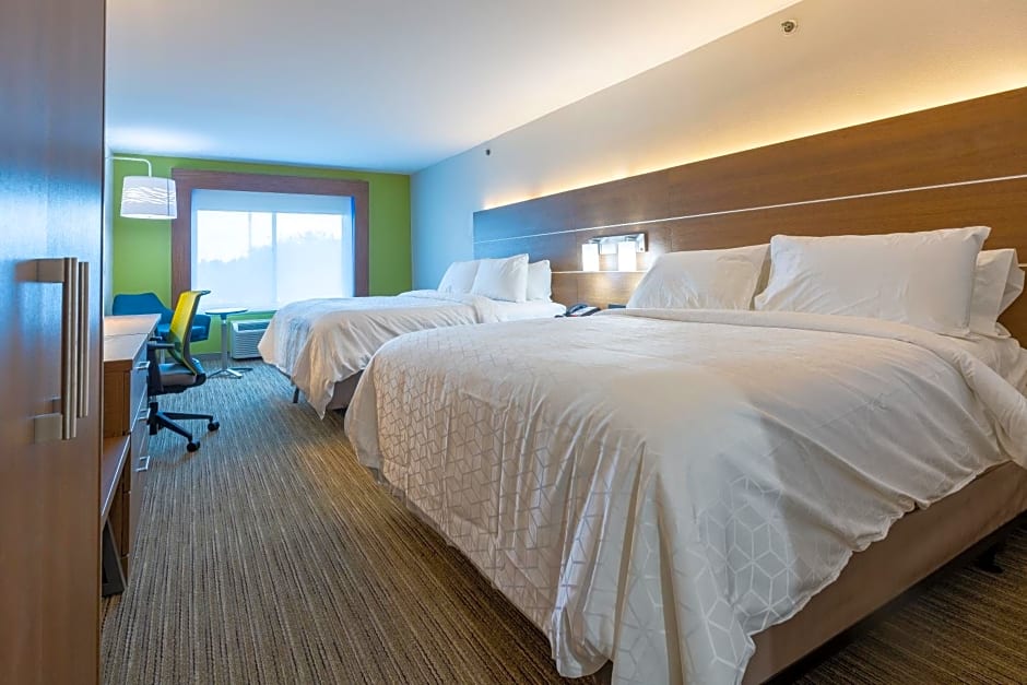 Holiday Inn Express & Suites Arlington North - Stadium Area