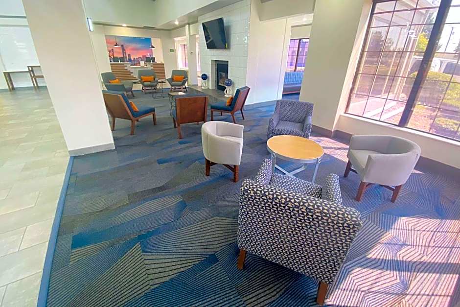 La Quinta Inn & Suites by Wyndham South Holland