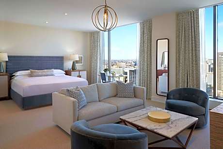 Rosedale Studio King Suite-Top Floor