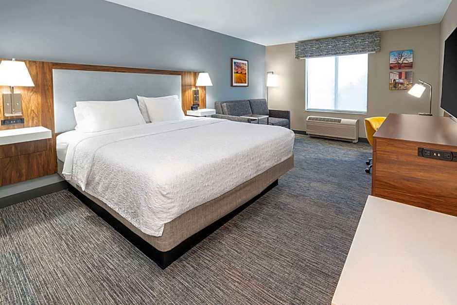 Hampton Inn By Hilton Mitchell