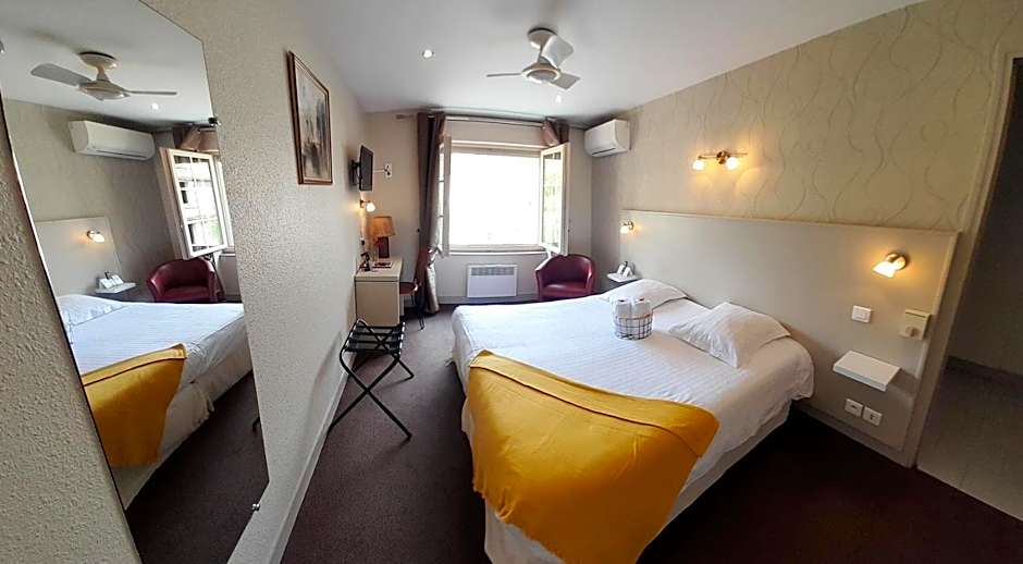 Logis Hôtel Restaurant La Vieille Auberge, Art and Gallery