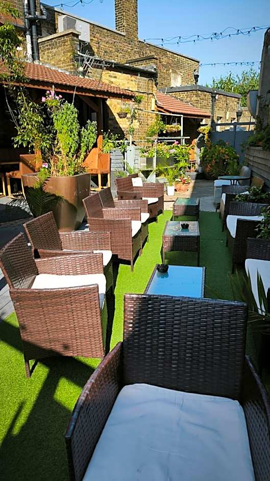 OYO The Kilburn Arms