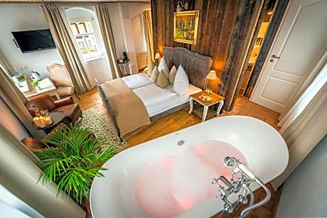 Double Room with Spa Bath