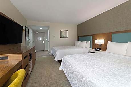 Double Room with Two Double Beds - Non-Smoking