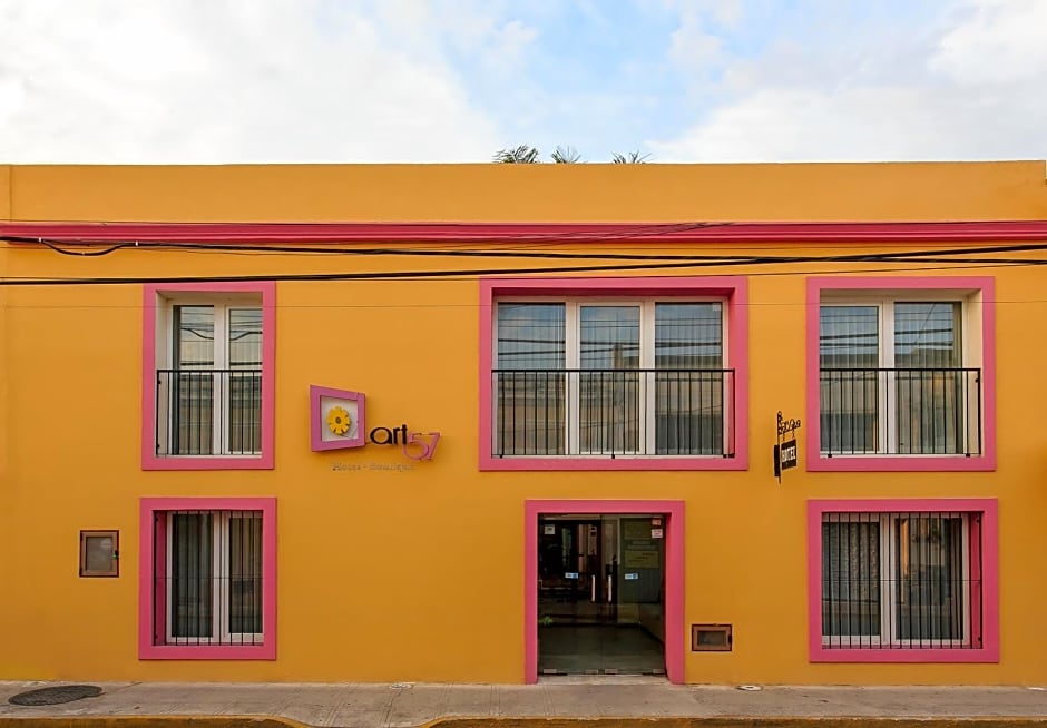 Art 57 Hotel Boutique - Adults Only