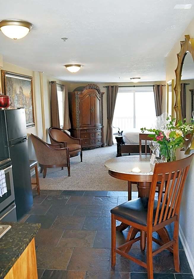 Silverton Inn & Suites