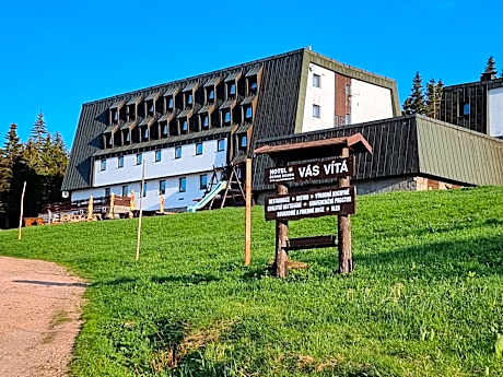 Cerna Bouda