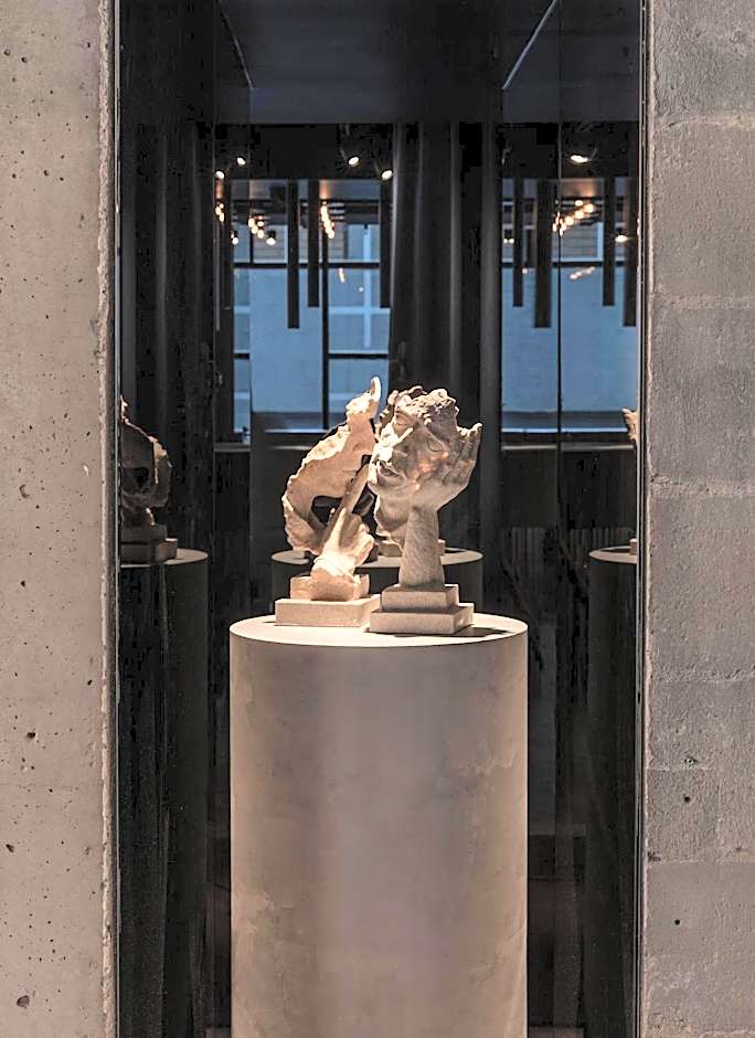 Lancemore Crossley St. Melbourne