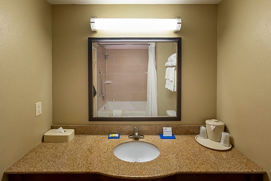 Holiday Inn Express Hotel & Suites Jacksonville Airport By IHG