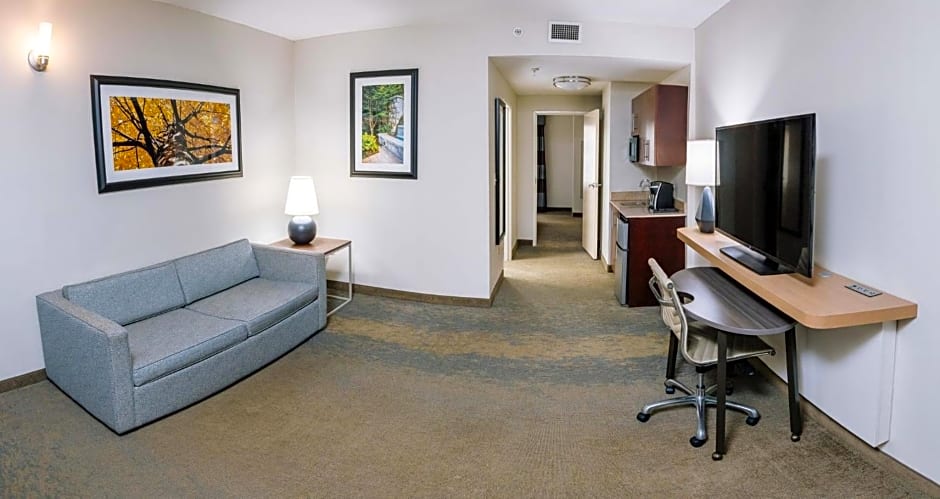 Holiday Inn Hotel & Suites Stockbridge-Atlanta I-75
