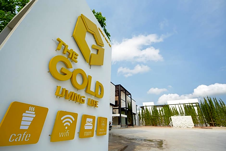 The Gold Living Life