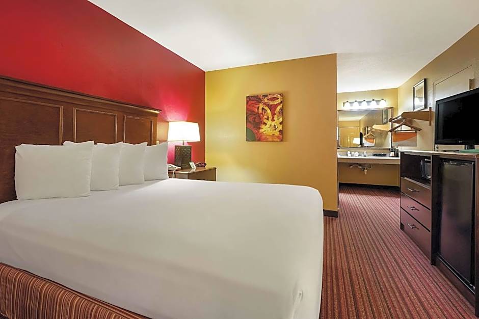 Quality Inn & Suites West Helena