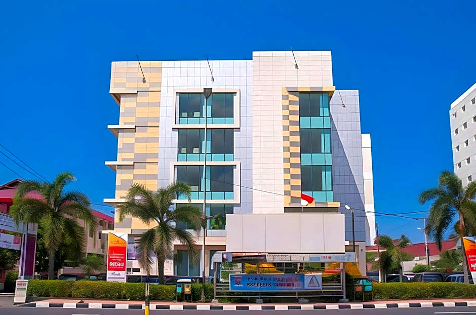 Daima Hotel Padang