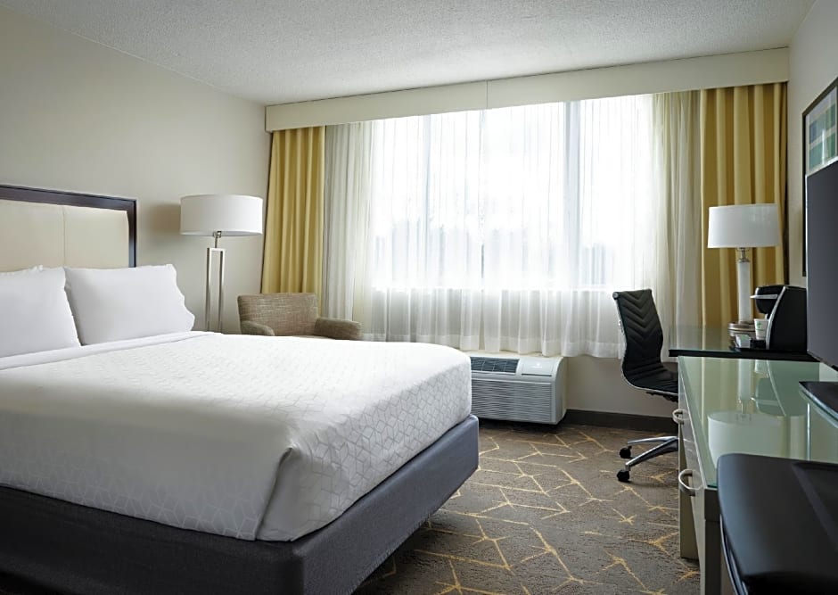 Holiday Inn & Suites Marlborough By IHG