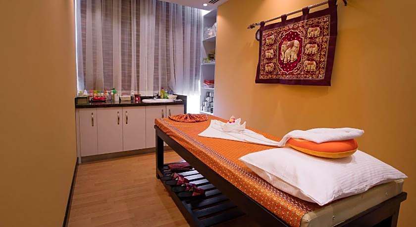 Orange Suites Hotel.