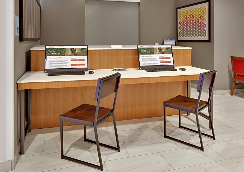 Holiday Inn Express Hotel & Suites Duncanville By IHG