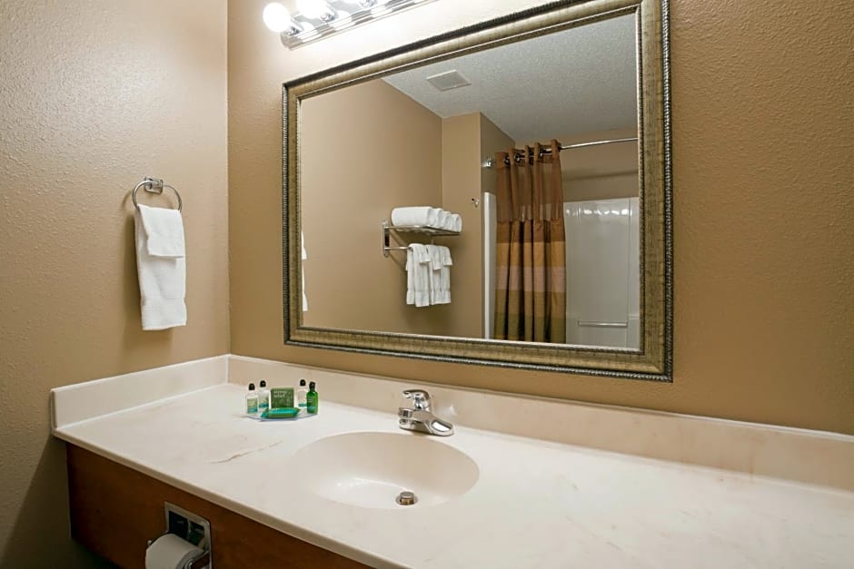 GrandStay Residential Suites Hotel - Eau Claire