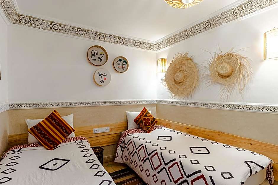 Riad Davina