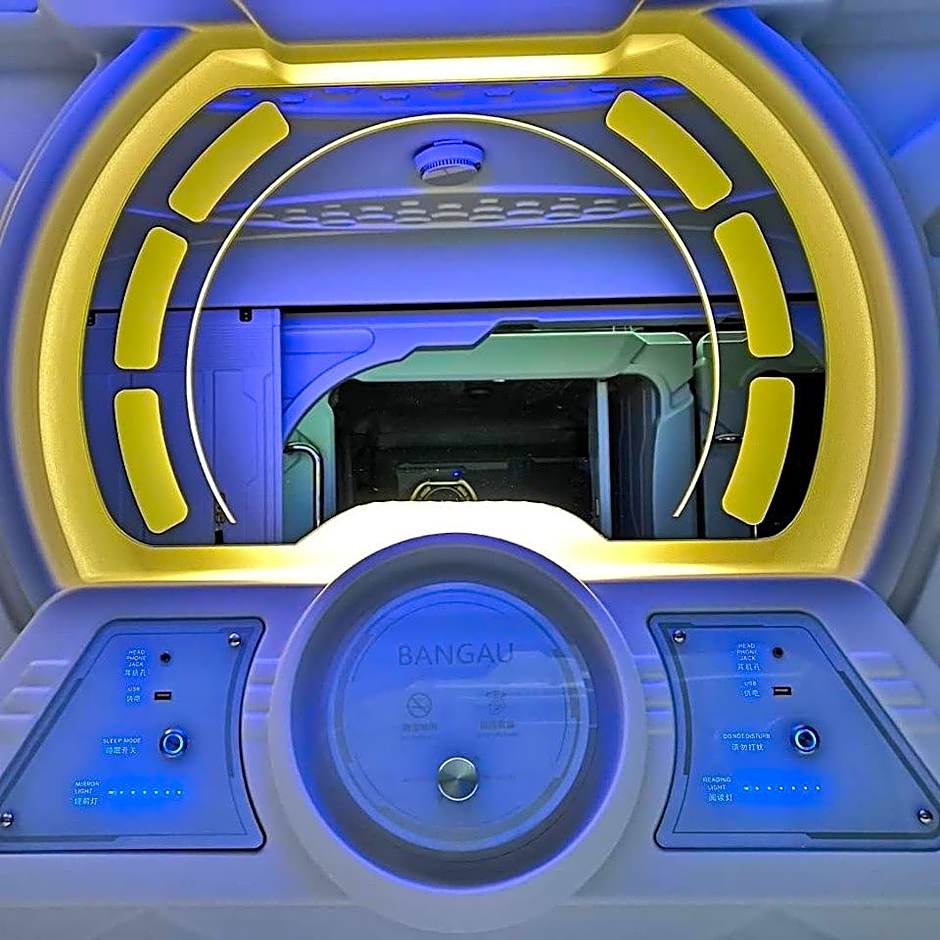 Bangau Capsule Hotel - Downtown KLIA