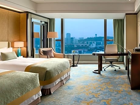 Deluxe City View Twin