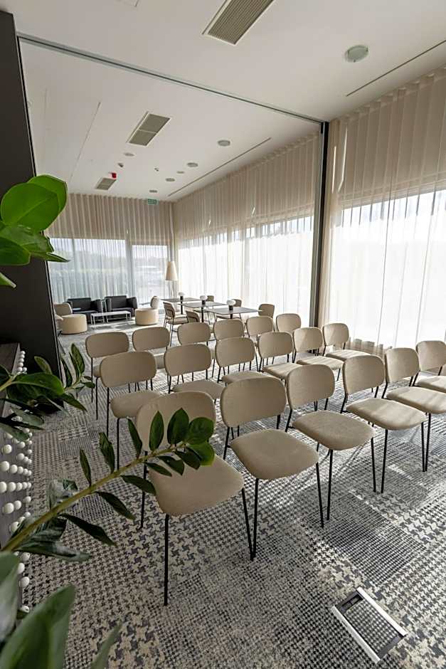 ibis Styles Warszawa Airport