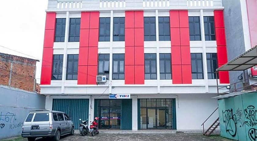 RedDoorz near Stasiun Tangerang