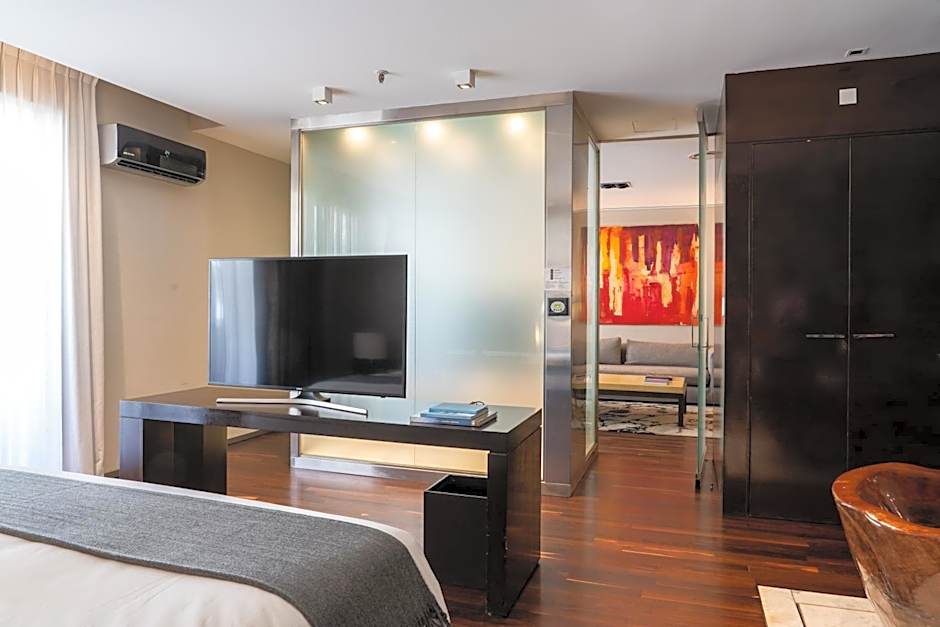 Photo 1 of 5 of Luxury Suite