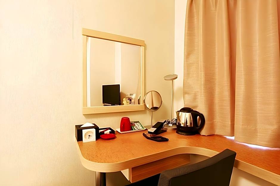 Hotel Century Art (Hakata Station)