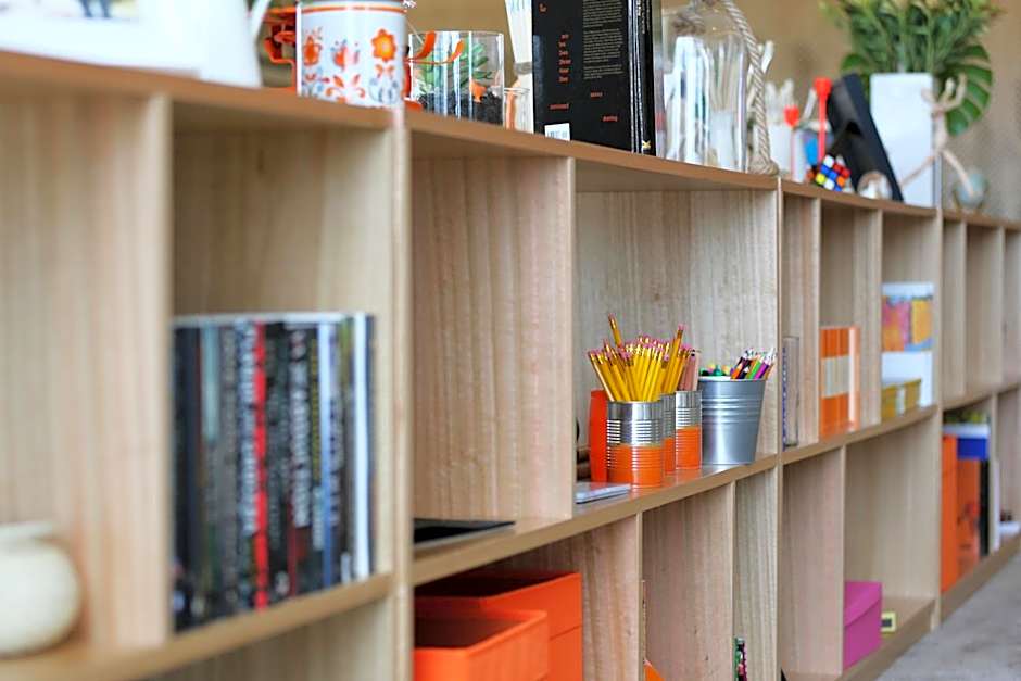 The Larwill Studio Melbourne - Art Series