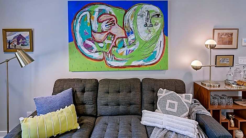 The Home Collection CLT: 510 Queens
