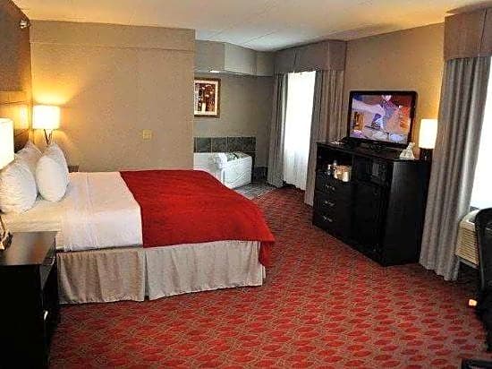 Baymont by Wyndham Brooklyn Center