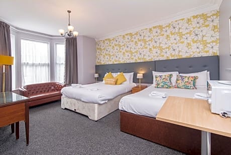 The Linden Leaf Rooms - Classy & Stylish