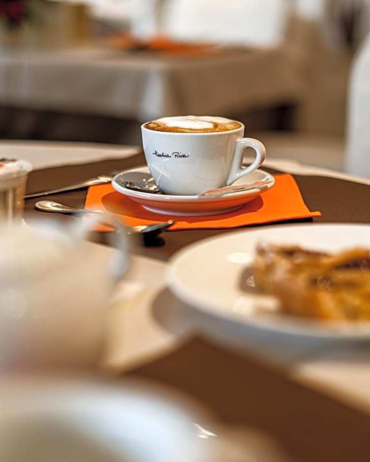 Hotel Ristorante Vecchia Riva