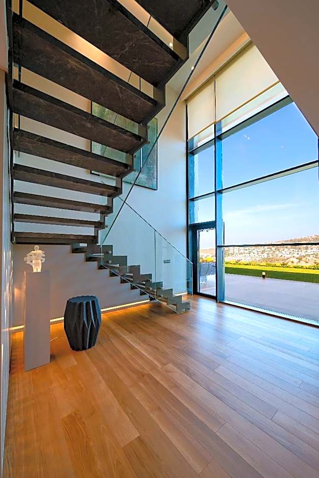 Mare Deluxe Residences  & Villas