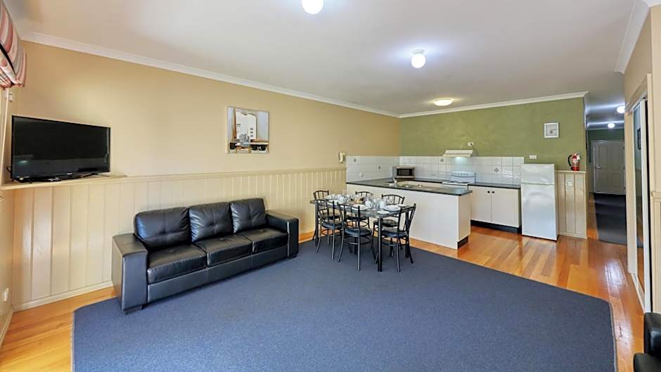 Bridges on Meninya Motel & Apartments