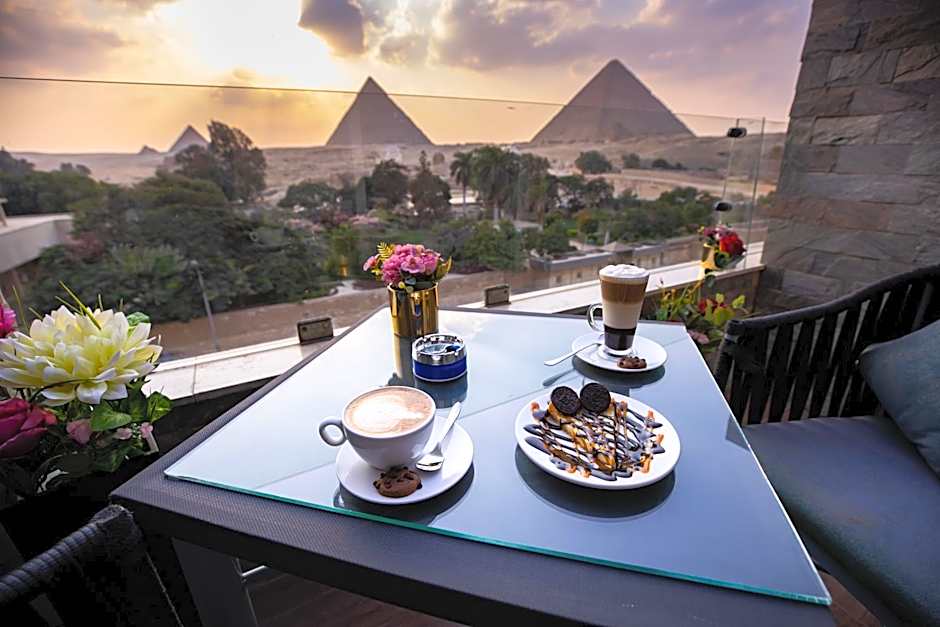PANORAMA view pyramids